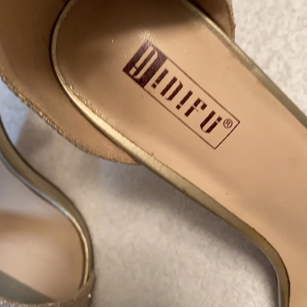 Didifu heels glitter gold stiletto open front ankle strap 4.5” heels Size 8.5